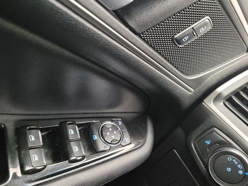 Used 2015 Ford Edge SEL w/ Equipment Group 201A AWD/4WD image 27