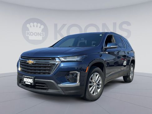 Used 2023 Chevrolet Traverse LT AWD/4WD image 1