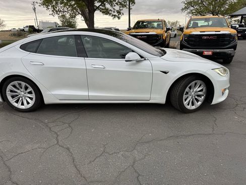 Used 2020 Tesla Model S Long Range image 4