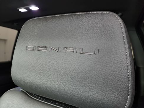 Used 2022 GMC Sierra 2500 Denali w/ Denali Ultimate Package image 52