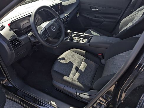 New 2026 Nissan Sentra SV w/ Floor Mat Package FWD image 9