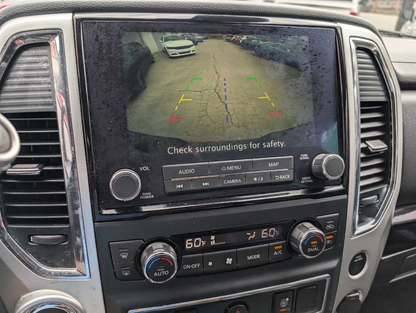 Used 2021 Nissan Titan SV w/ SV Convenience Package RWD image 23