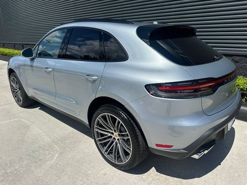 Used 2026 Porsche Macan AWD/4WD image 3