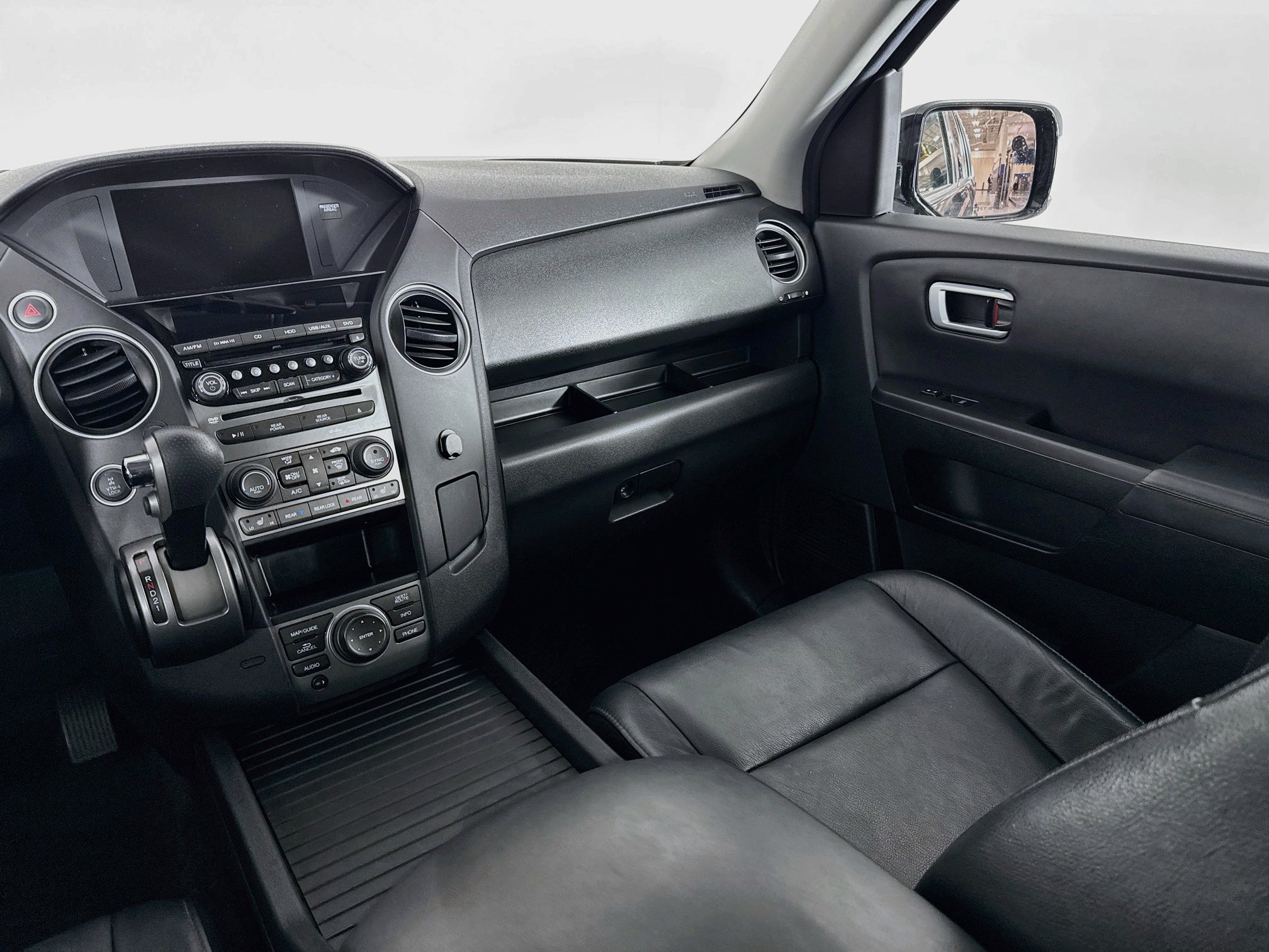 Used 2013 Honda Pilot Touring image 24