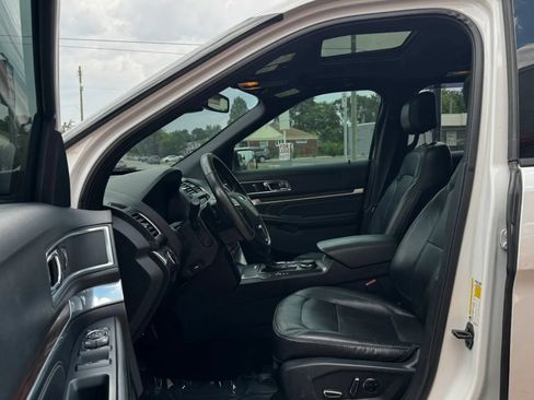 Used 2016 Ford Explorer Limited w/ Equipment Group 301A AWD/4WD image 14