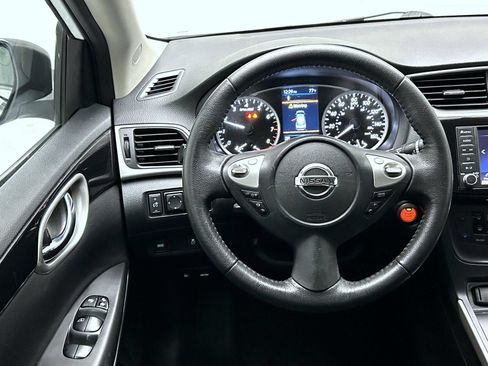 Used 2019 Nissan Sentra SV FWD image 12