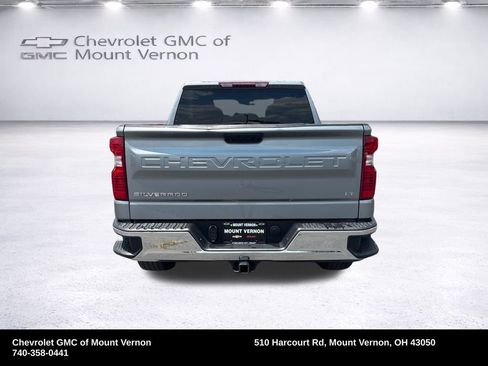 Used 2023 Chevrolet Silverado 1500 LT AWD/4WD image 4
