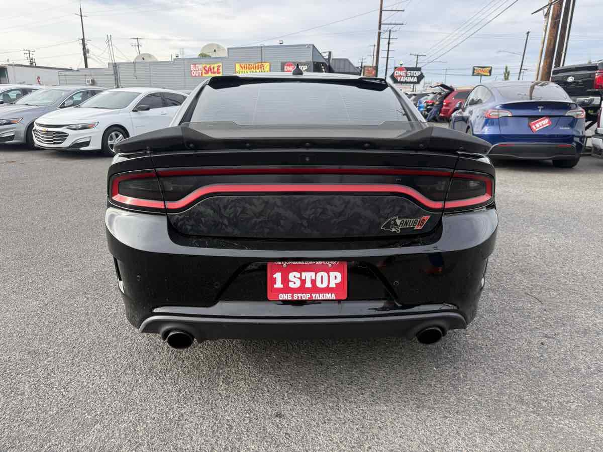 Used 2015 Dodge Charger R/T Scat Pack w/ Technology Group RWD image 4