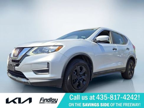 Used 2018 Nissan Rogue S FWD image 1