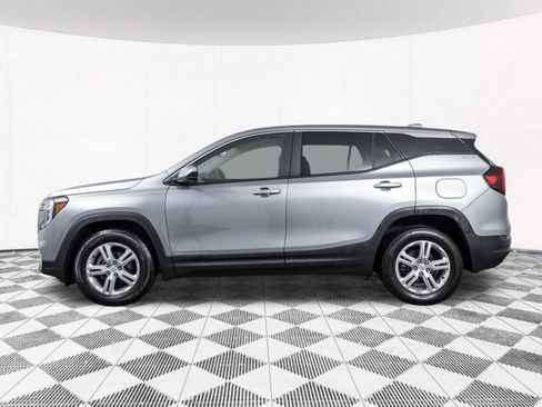Used 2024 GMC Terrain SLE AWD/4WD image 13