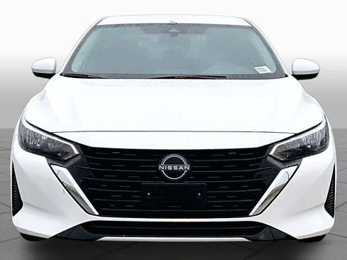 Certified 2025 Nissan Sentra S FWD image 4