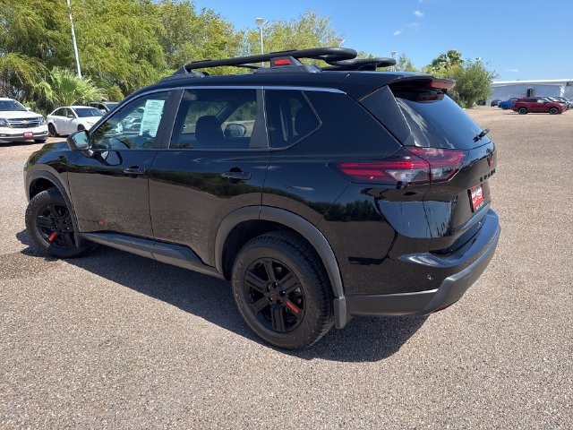 Used 2025 Nissan Rogue SV AWD/4WD image 5