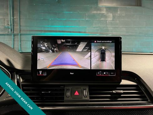 Used 2024 Audi SQ5 Premium Plus w/ Premium Plus Package image 9