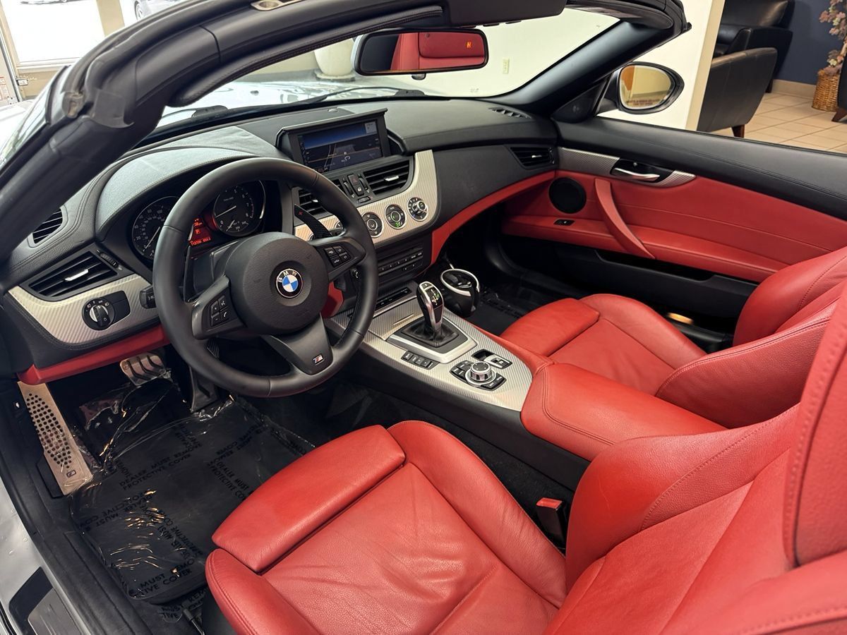 Used 2013 BMW Z4 sDrive35i RWD image 16