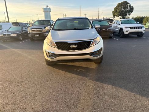 Used 2016 Kia Sportage LX AWD/4WD image 5