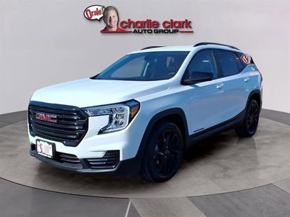 Used 2024 GMC Terrain SLE w/ Driver Convenience Package