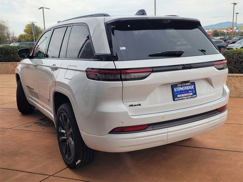 New 2026 Jeep Grand Cherokee Limited image 3