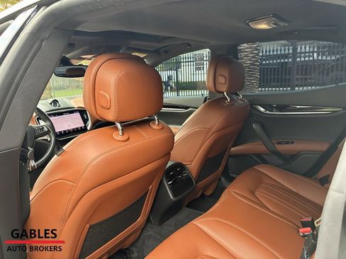 Used 2023 Maserati Ghibli Modena image 29