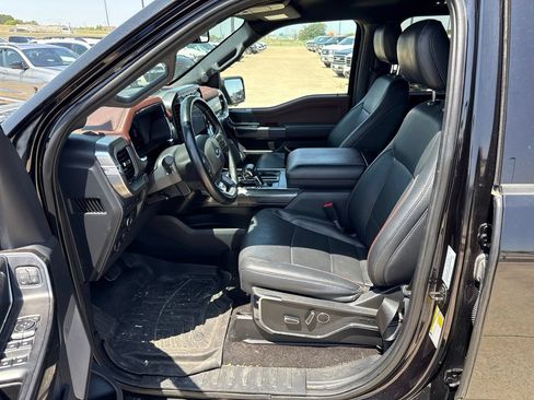 Used 2021 Ford F150 Lariat RWD image 19