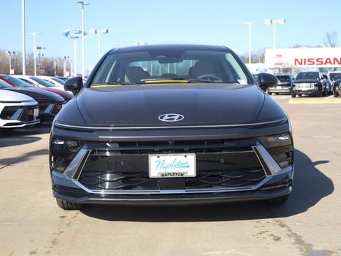 New 2026 Hyundai Sonata Limited FWD image 3