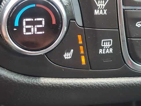 Used 2023 Chevrolet Equinox LT AWD/4WD image 23