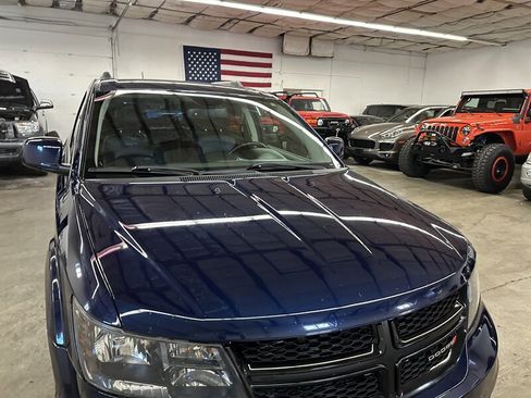 Used 2017 Dodge Journey Crossroad image 32