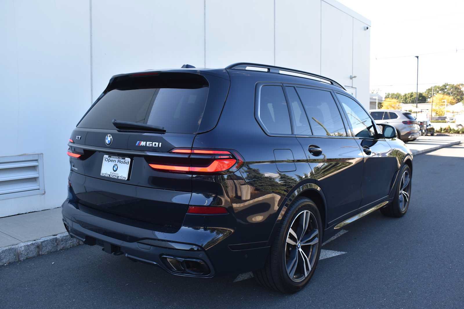 Used 2024 BMW X7 M60i w/ Executive Package AWD/4WD image 5