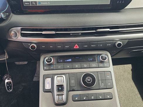 Used 2023 Hyundai Palisade SEL image 11