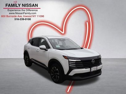 Certified 2025 Nissan Kicks SV