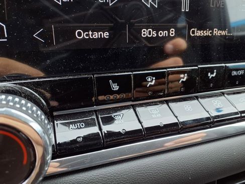 Used 2024 GMC Canyon Elevation w/ Convenience Package image 39