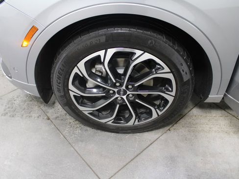 Used 2024 Lincoln Nautilus Reserve image 56