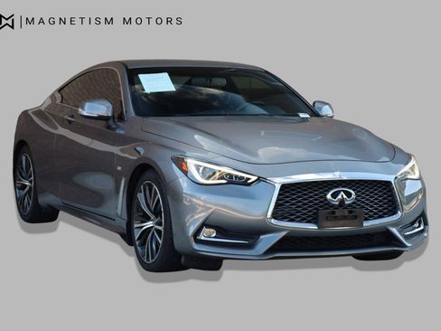 Used 2018 INFINITI Q60 3.0t Luxe AWD/4WD image 5