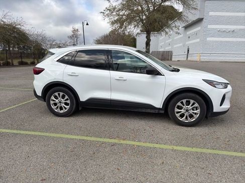 Used 2023 Ford Escape Active image 16