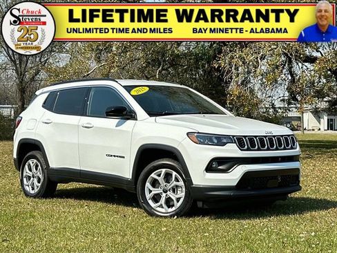 New 2025 Jeep Compass Latitude image 1