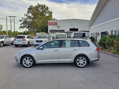 Used 2015 Volkswagen Golf TDI SE image 5