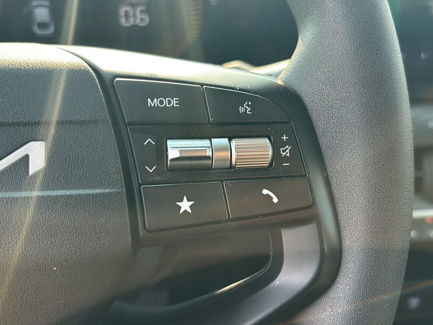 Used 2025 Kia K4 FWD image 14