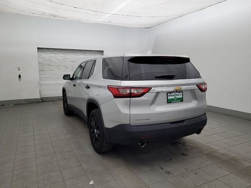 Used 2019 Chevrolet Traverse LS FWD image 5