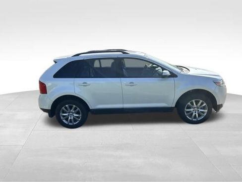 Used 2014 Ford Edge SEL w/ Equipment Group 205A FWD image 2