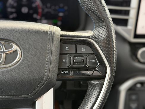 Used 2023 Toyota Tundra Platinum image 10