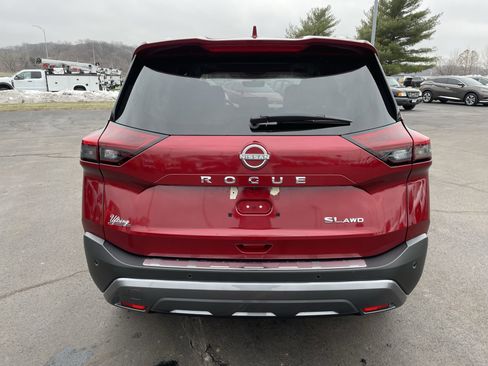 Used 2023 Nissan Rogue SL w/ SL Premium Package image 4