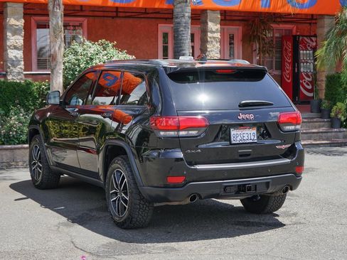 Used 2020 Jeep Grand Cherokee Trailhawk image 6
