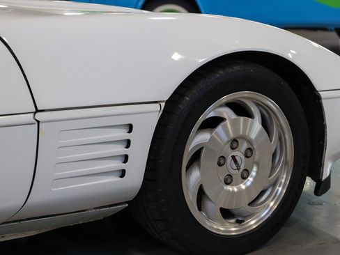 Used 1993 Chevrolet Corvette Coupe image 37