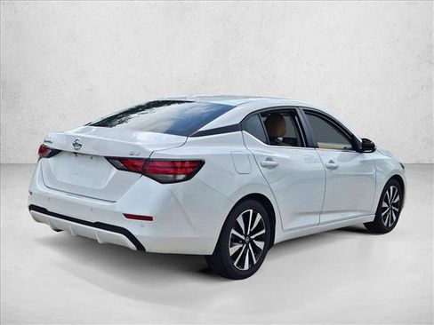Used 2023 Nissan Sentra SV w/ SV Premium Package FWD image 5