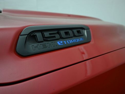 Used 2022 RAM 1500 Big Horn w/ Built-to-serve Edition image 24