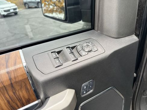 Used 2018 Ford F150 Lariat w/ Equipment Group 502A Luxury image 13