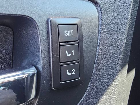 Used 2019 Toyota Tundra Platinum AWD/4WD image 20