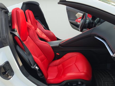 Used 2023 Chevrolet Corvette Stingray Preferred Conv w/ Z51 Performance Package RWD image 25