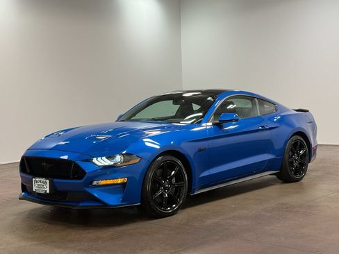 Used 2019 Ford Mustang GT Premium w/ Black Accent Package RWD image 26