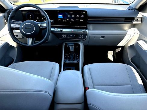 Used 2025 Hyundai Kona SEL AWD/4WD image 30