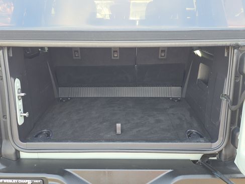 Used 2022 Ford Bronco Wildtrak image 12